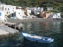 Rinella caratteristico paese di Salina