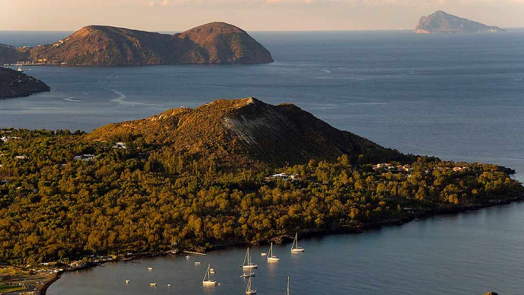 Isole Eolie: quando andare in vacanza